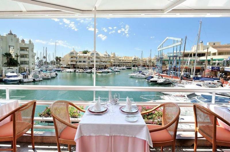 Malaga Benalmadena Puerto Marina Costa Sol Holiday Rentals Exterior photo